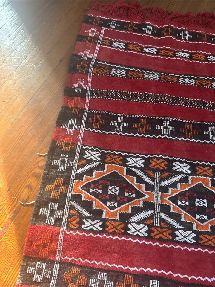 Alfombra Kilim bereber marroquí vintage — lana tejida a mano — amazigh roja — corredor de 6 pies Foto 4 de 4