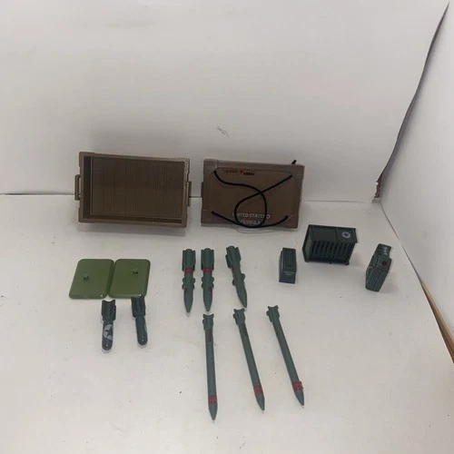 G.I. GI Joe Ammo Dump Crate Set 3.75 ARAH 1985 Near Complete - Vintage