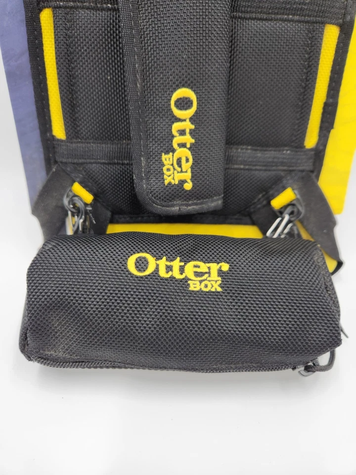 OTTERBOX Utility Series The Latch Case For iPad with Accessory Bag Brand New - Image 4 of 4