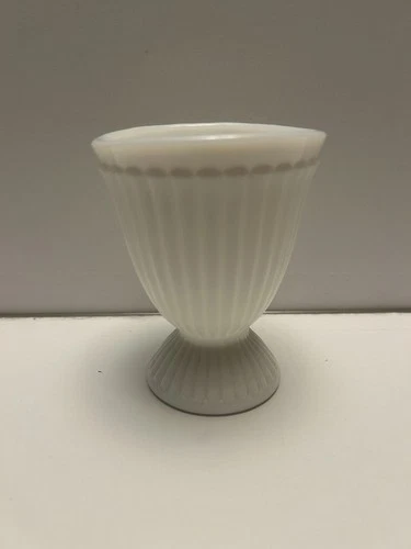 Vintage Milk Glass Ribbed Pedestal Vase Or Small Planter 4.25”