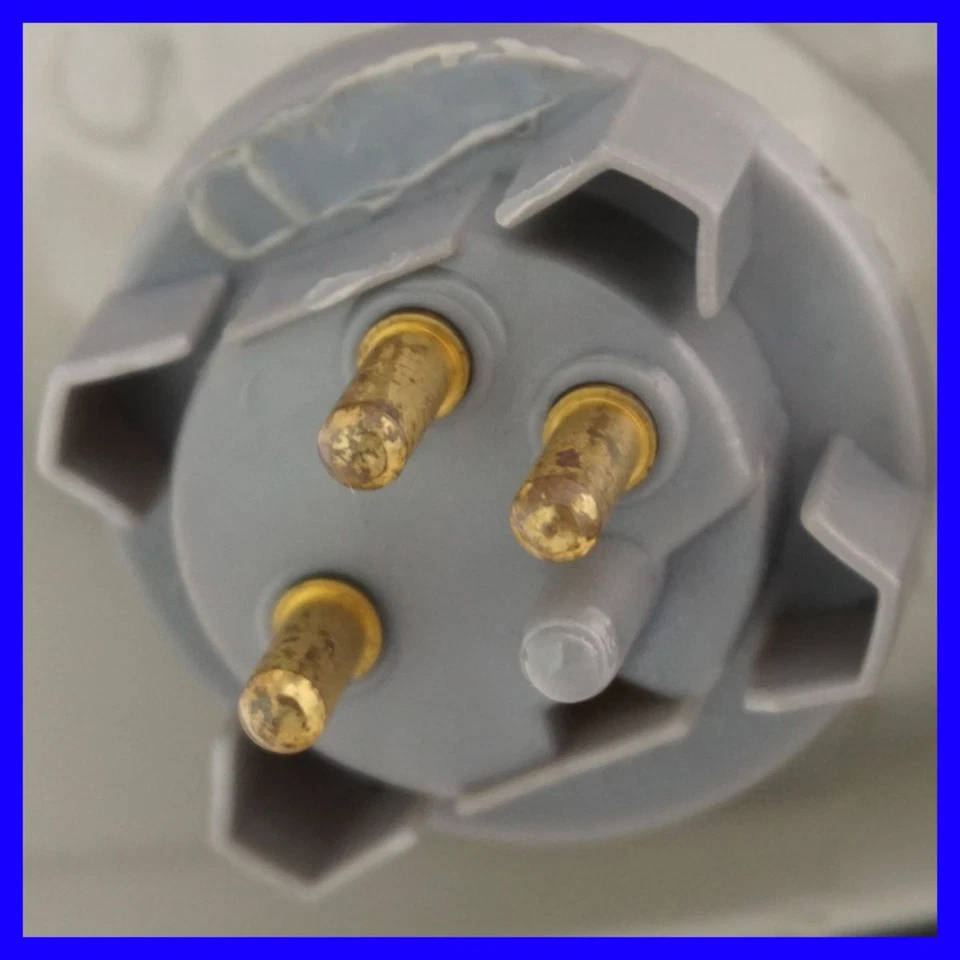 Left Corner Light Driver Side Fits 90-07 Freightliner 86-93 Mercedes-Benz - Image 2 of 4