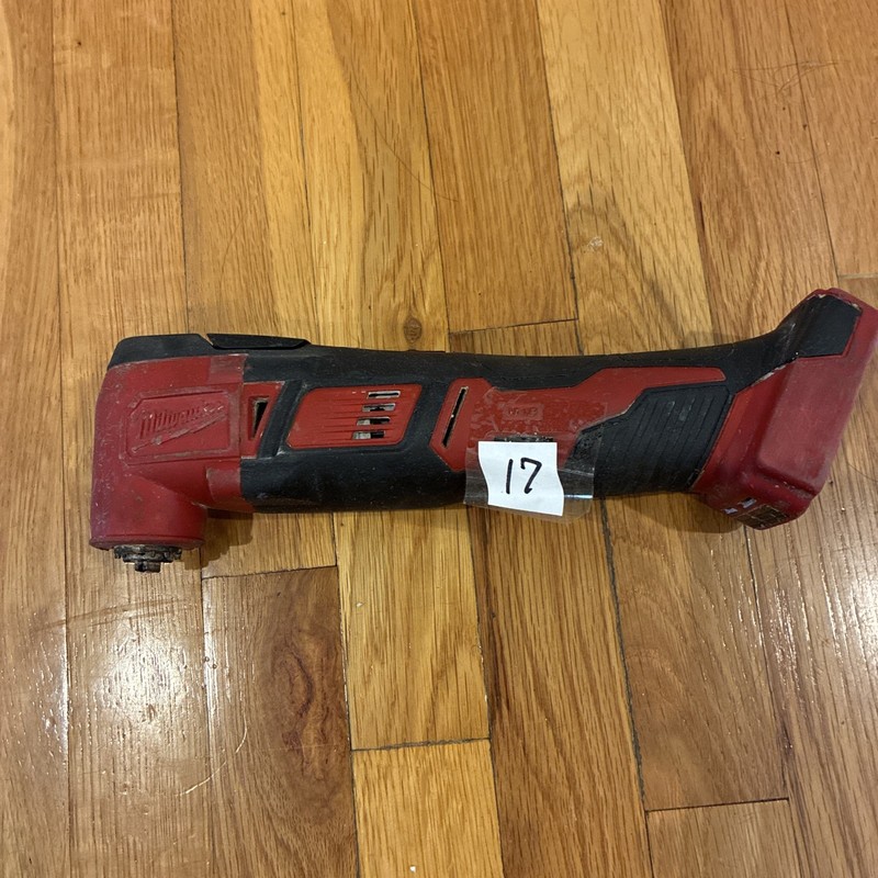 Milwaukee 2626-20 M18 Cordless Multi-Tool NO RESERVE