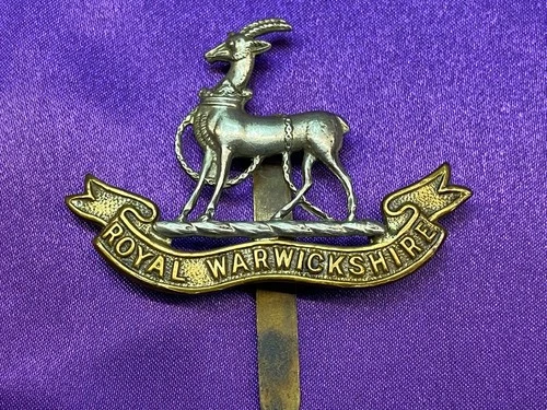 Genuine WW1/2 The Royal Warwickshire Regiment Bimetal Cap Badge w/slider