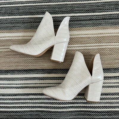 Steve Madden Women's Rookie Bone Croc Block Heels V Cut Ankle Booties Size 7
