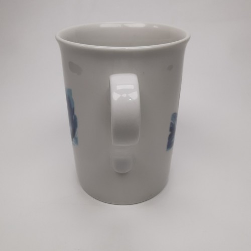 ~ Vintage ~ Laura Ashley Home ~ Set Of 4 Mugs White & Blue Floral Print ~ BNIB ~ - Picture 5 of 17