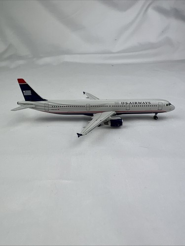 Gemini Jets US Airways GJUSA899 Airbus A321 1:400 Scale - Picture 11 of 15