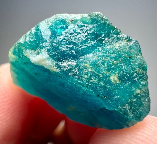 16 Carats Top Quality Cutting Grade Sodalite Translucent Crystal Piece @AFG - Picture 9 of 10