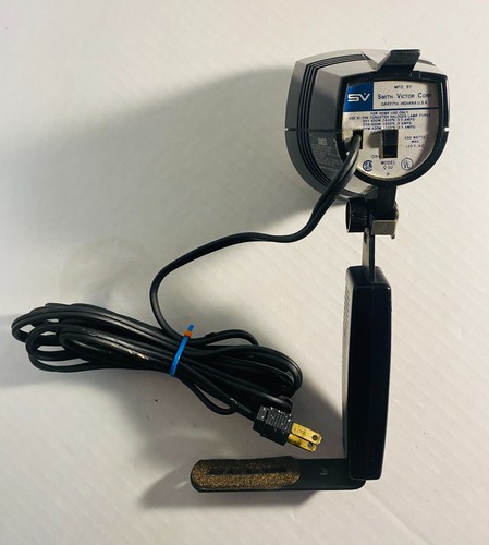 Vintage 1960's SV Smith-Victor Movie Light Model Q-1U for Super 8 Movie Cameras. - Picture 9 of 14