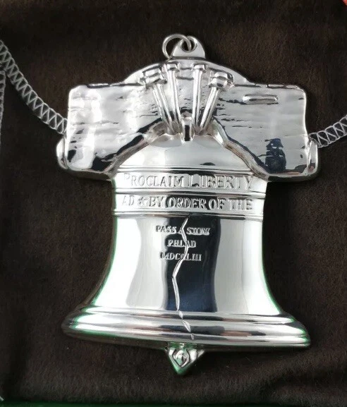 Ornamento Campana de la Libertad Gorham Sterling 1988 "Colección Herencia Americana" Foto 3 de 4
