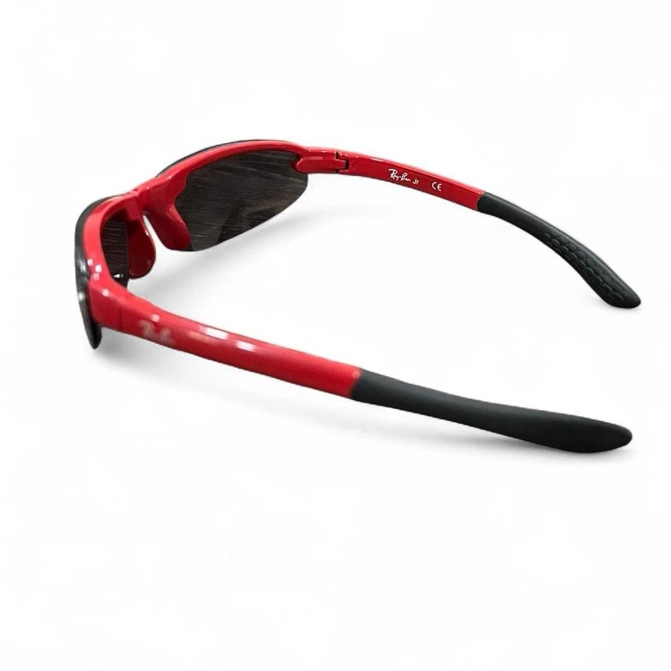 Gafas de sol Ray-Ban rojas deportivas protectoras Foto 3 de 4