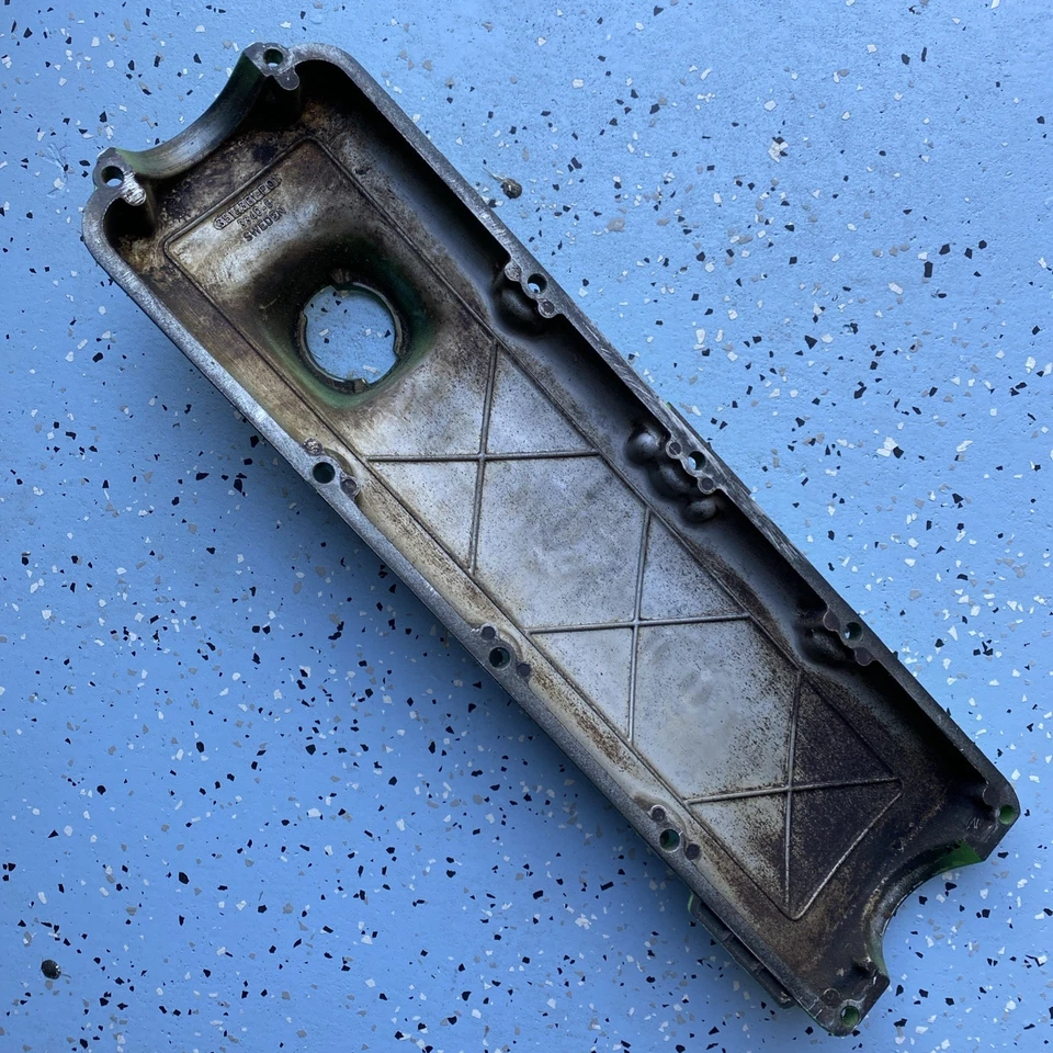 Cubierta de válvula Volvo 240 740 940 B230f B230ft PINTADA 3514361-p01 3340-6 Foto 4 de 4