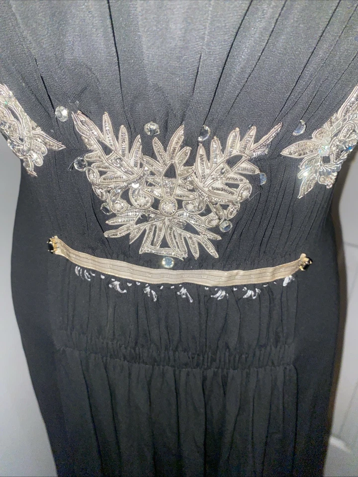 Vestido de cóctel Roberto Cavalli para Class Cavalli pequeño negro adornado Foto 4 de 4