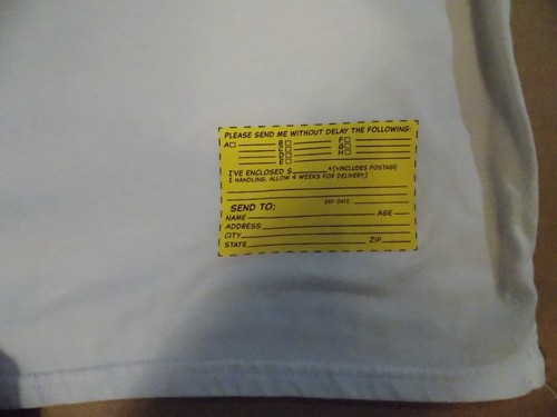 Disney Parks Star Wars Vintage Action Figures White T-Shirt XL... PLUS Figure! - Picture 13 of 15