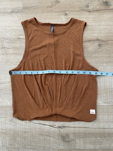 VUORI Cove High Neck Crop Tank Top Dark Palo Santo Heather Size Large L - Picture 12 of 12