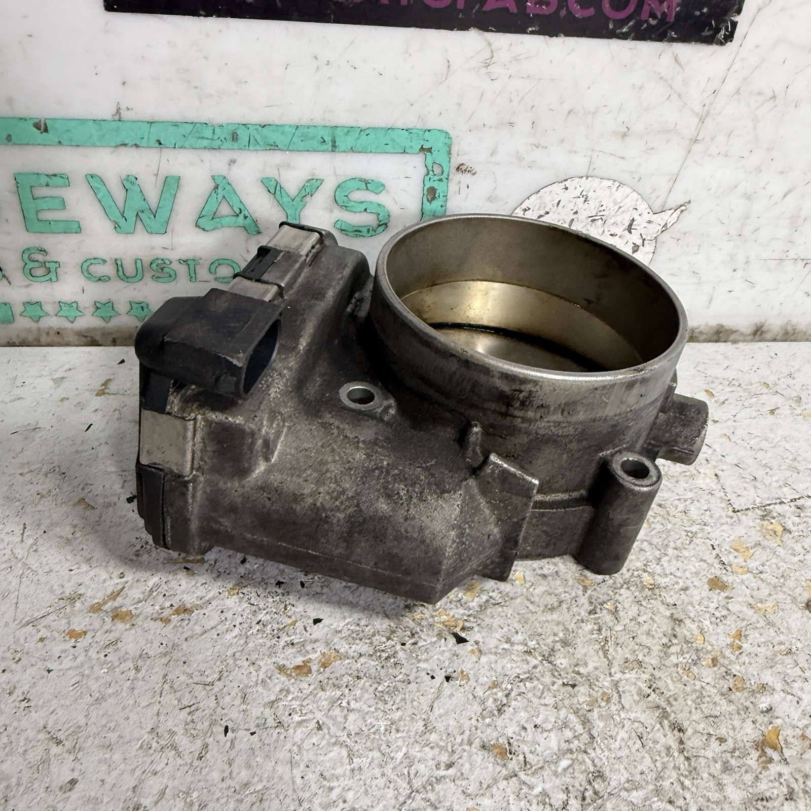 04-08 Maserati Quattroporte Ferrari F430 Engine Throttle Body M139