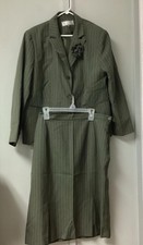 TRAVIS AYERS Skirt Suit Womens Size 18W Olive Green Career Office Occasion