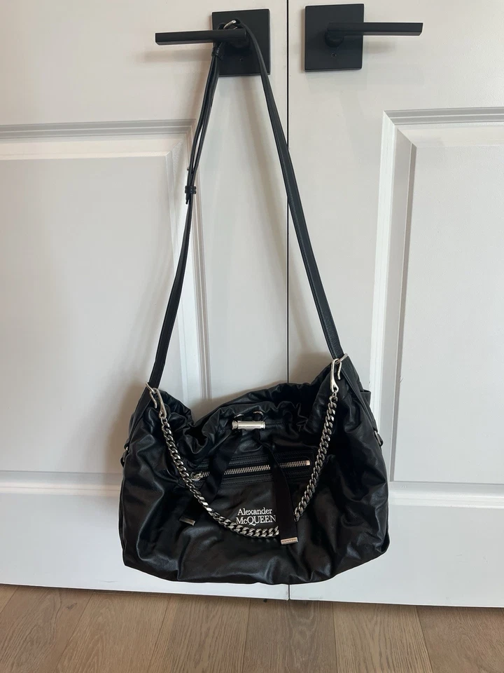 Alexander Mcqueen The Bundle Draw Med。 牛皮皮革黑色单肩包全新带标签 — 第 2/4 张图片