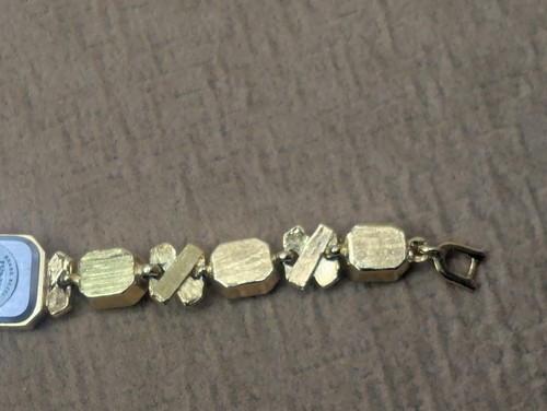 Ivana Ladies Women's Quartz Watch Gold Tone Rhinestone? Bracelet Band X O Desi - Picture 15 of 19