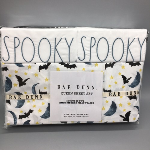 4pc Rae Dunn Halloween SPOOKY Moon Bats QUEEN Sheet Set Stars Embroidered NEW - Picture 4 of 8