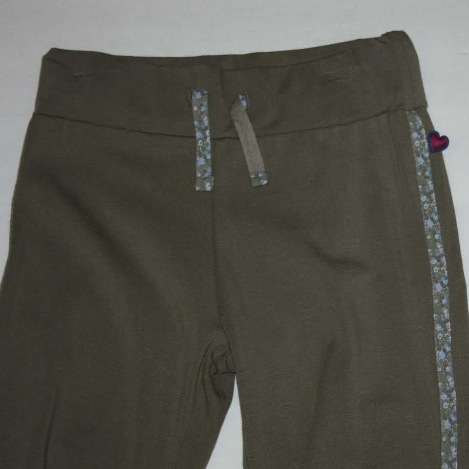 Mexx 女孩柔软橄榄绿色休闲裤 5 码全新带标签 — 第 2/3 张图片