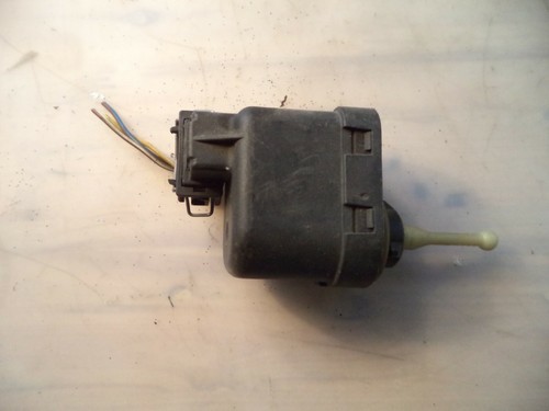 Stellmotor Leuchtweitenregulierung VW Audi Valeo 6K5941295 7055