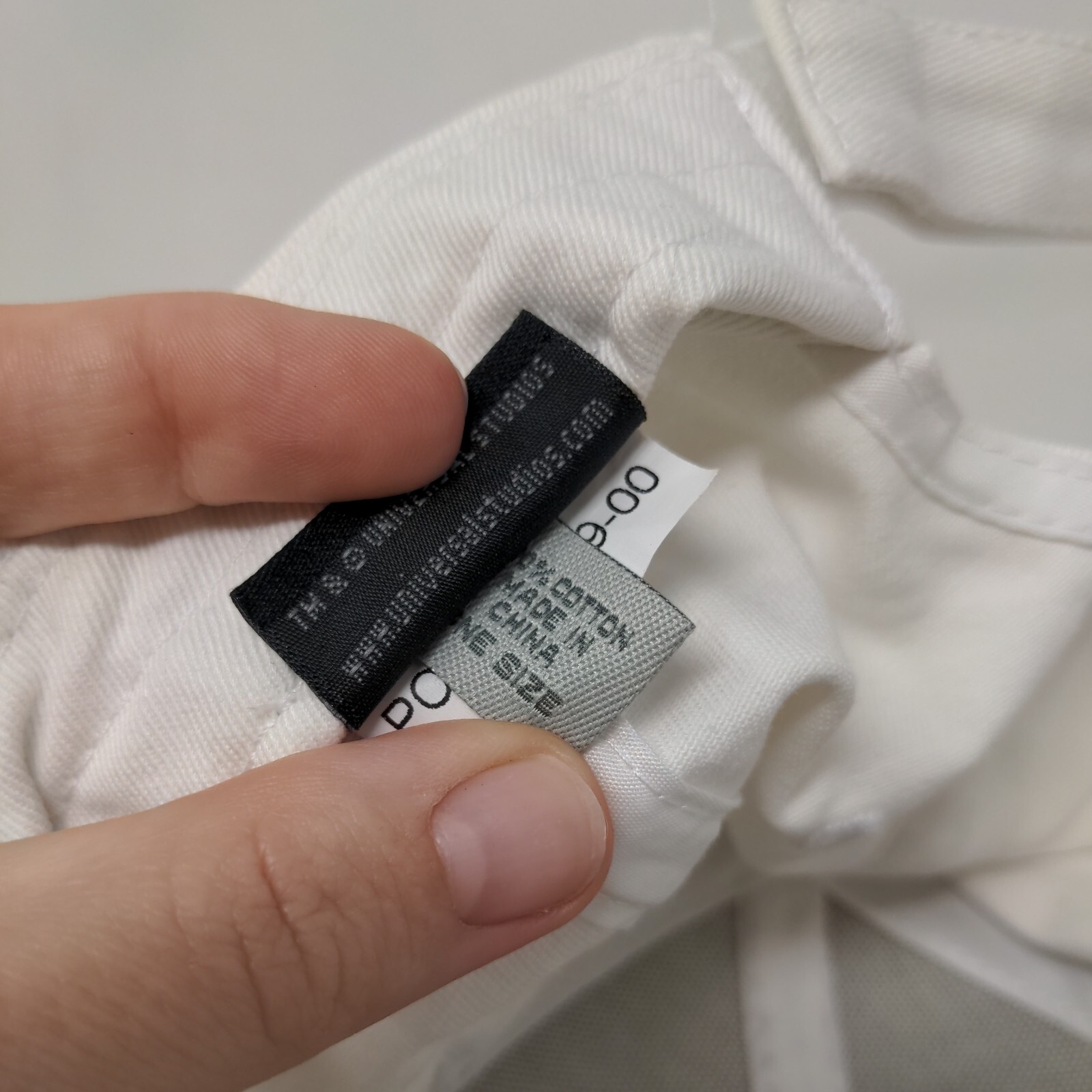 Universal Studios Strapback Hat White One Size Em… - image 10