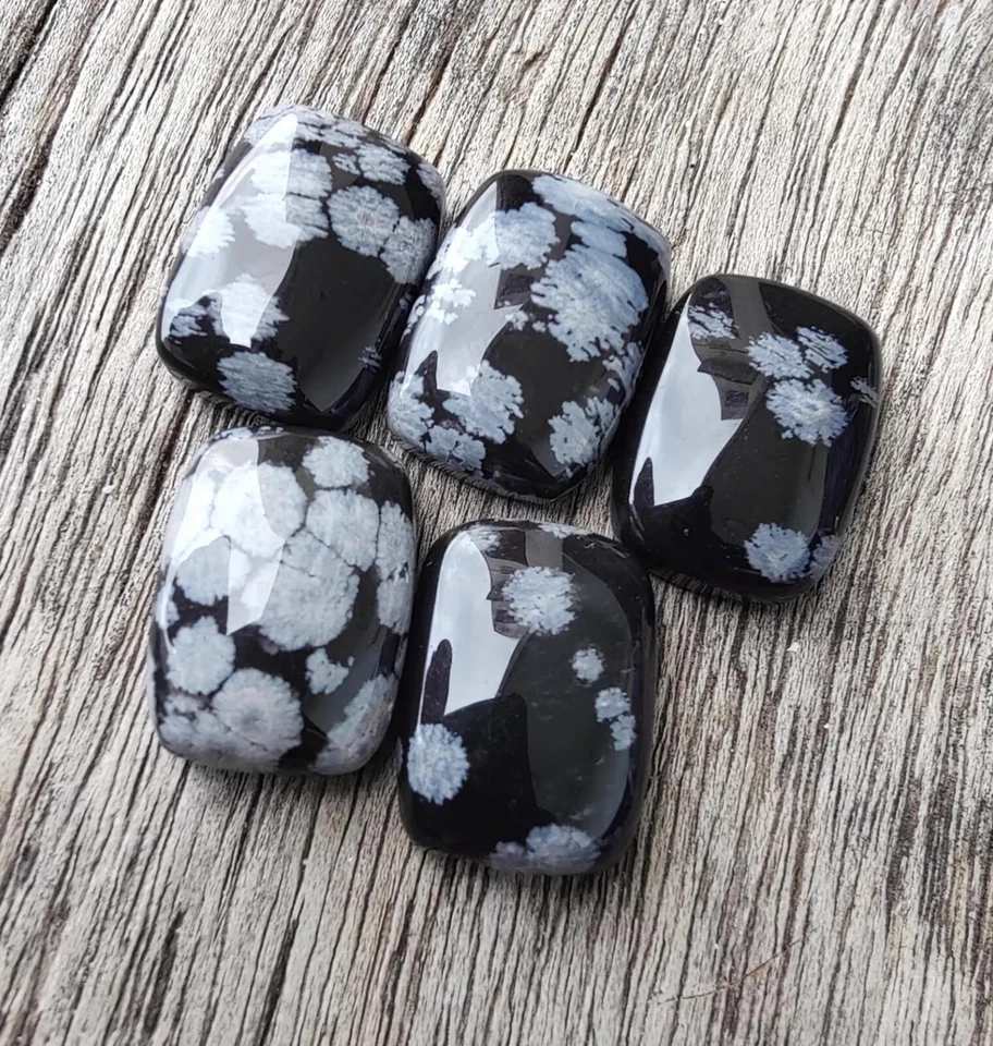 CABOCHÃO OBSIDIANA FLOCO DE NEVE NATURAL FORMA DE ALMOFADA RETANGULAR PEDRA PRECIOSA - Imagem 4 de 4