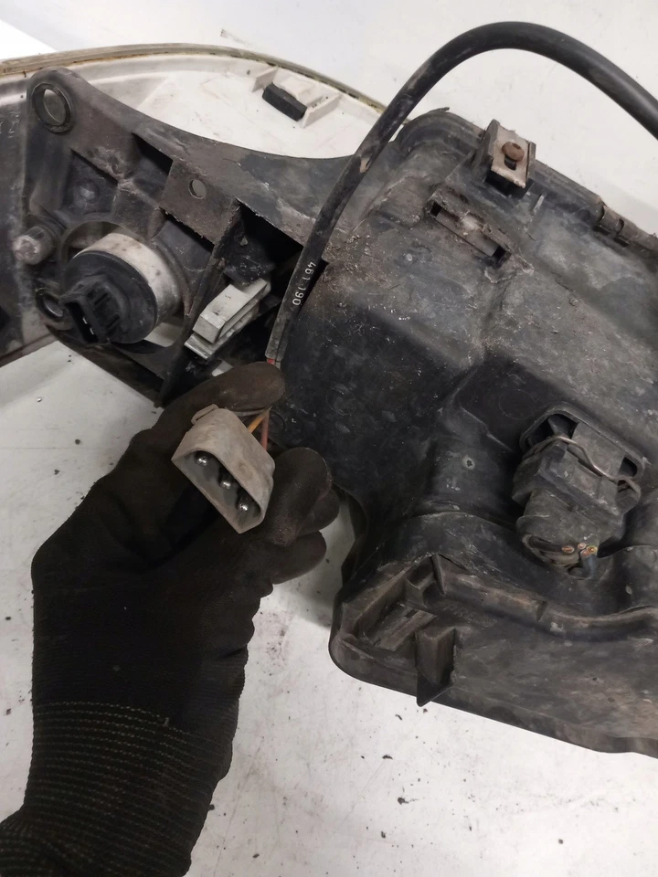 Frontscheinwerfer Volvo 960 Rechts Scheinwerfer Headlight - Bild 4 von 4