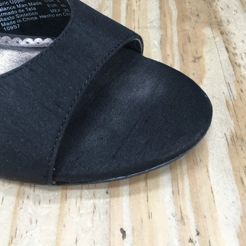 White & Stag Sandals Womens 8 Slide Black Fabric Slip On Open Toe Kitten Heels - Image 3 of 4