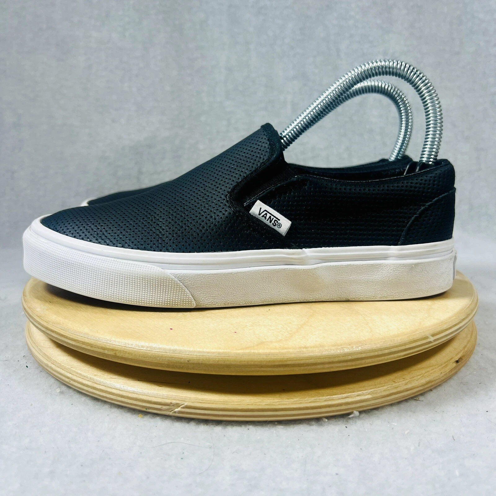 Sneaker slip on classiche Vans in pelle forata nera taglia: 6