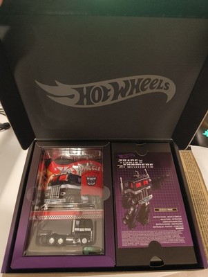 Hotweels Transformers Nemesis Prime