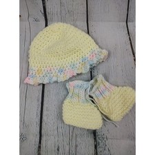 Handmade Crochet Baby Hat and Booties Set Pale Yellow Pastel Trim Newborn Knit