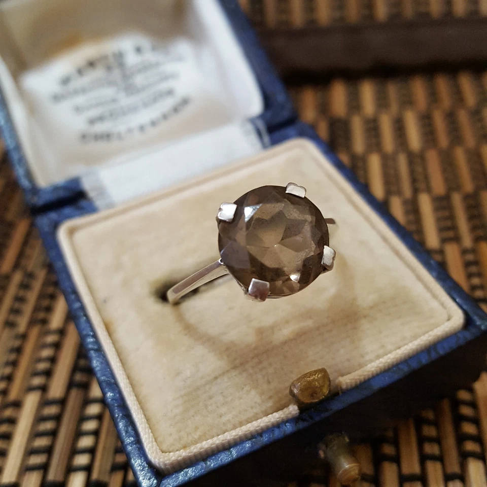 Anillo de plata de ley 925 vintage, anillo de cuarzo ahumado, tamaño L.5 EE. UU. 6, Edimburgo 1973 Foto 2 de 4