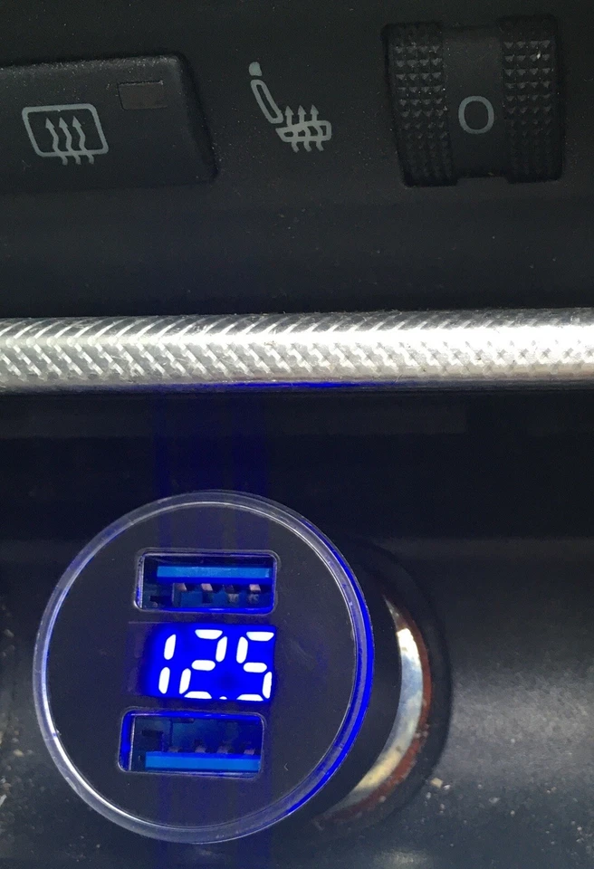 Dual Port USB Car Charger Socket Adapter - Image 4 of 4