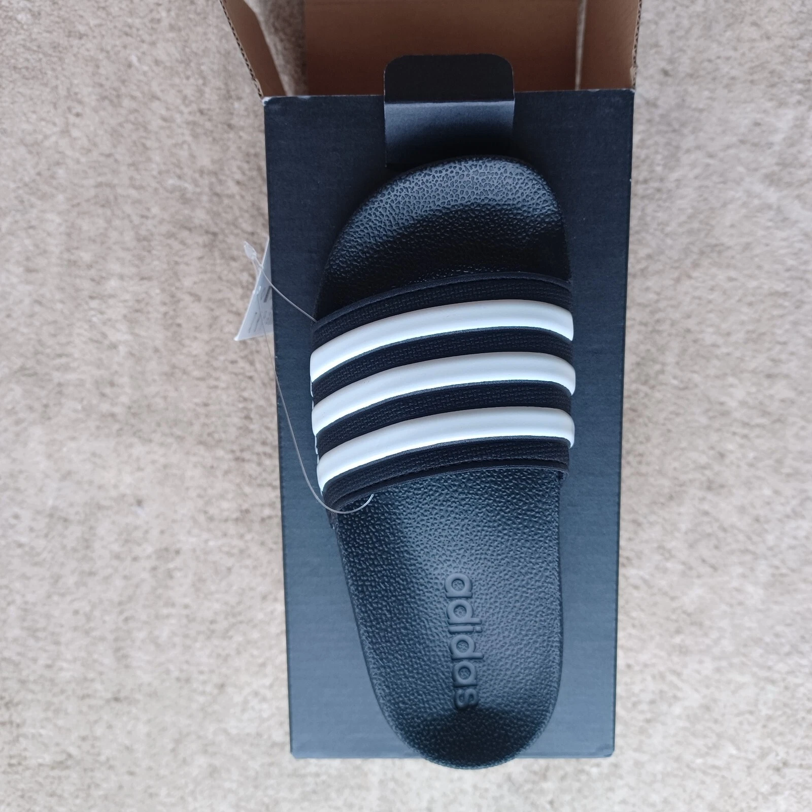 NUOVO Adidas Adilette Shower K Slides Core nero bianco nuvola bambini bambini taglia 11