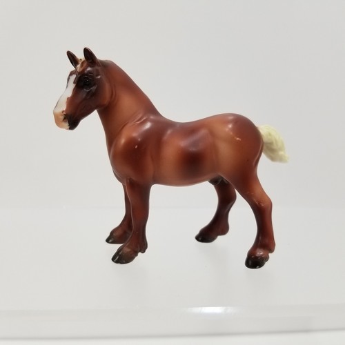 Breyer: 1999 Stabilemates Gentle Giants #6202 - Sauerampfer & Red Roan Clydesdale - Bild 2 von 13
