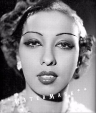 289832 Josephine Baker BW Promotional Photograph Dancer Singer PRINT POSTER
