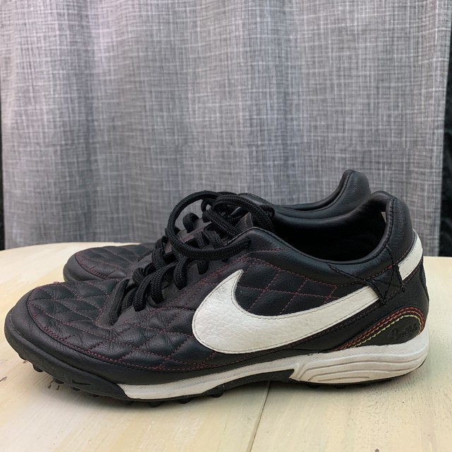 nike ronaldinho turf