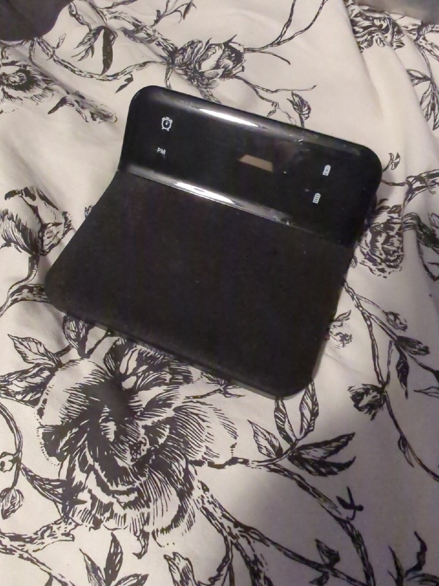 Tzumi 7454 Wireless Charging Alarm Clock - Main Image