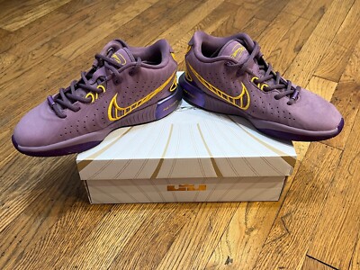 Nike Lebron XXI 21 GS Violet Gold FZ7189-500 Youth Size 5Y Nike Lebron XXI 21 GS Violet Gold FZ7189-500 Youth Size 5Y