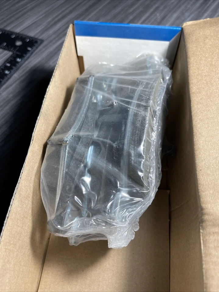 Комплект дисковых тормозных колодок SST передние федеративные D257 - Изображение 2 из 2