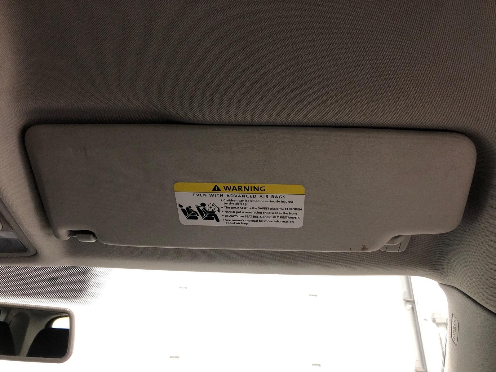 2014 Volkswagen Tiguan RH Sun Visor