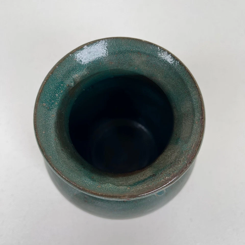 Jarrón pequeño firmado Studio Art Pottery azul verde esmalte por goteo tonos tierra Foto 2 de 4