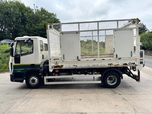 2014 Iveco Eurocargo 75E16 ULEZ 13ft3 caged tipper colun tail-lift 54kms - Picture 4 of 13