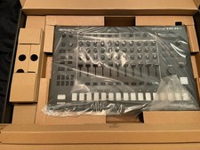 Roland Tr-8s 808 Rhythm Performer Drum Machine Brand New