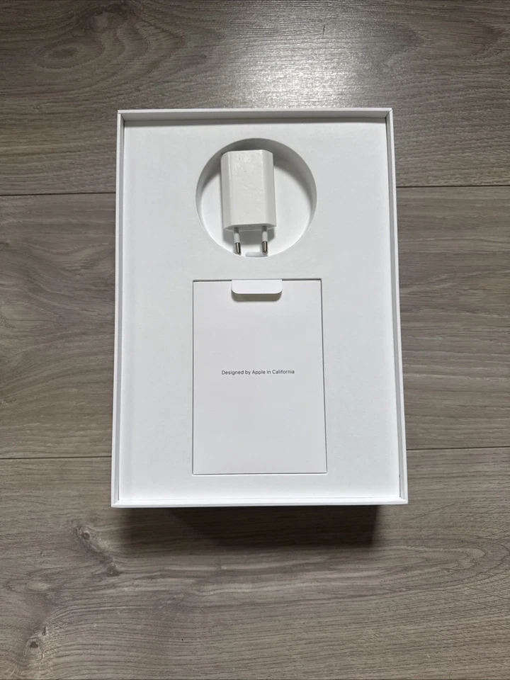 Apple iPad 6. Gen. 128GB, WLAN, 24,64 cm, (9,7 Zoll) - Spacegrau mit Apple Pen - Bild 4 von 4