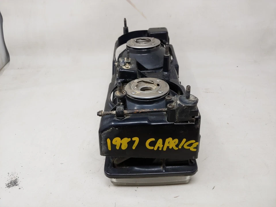 Chevrolet Caprice 1987 1988 1989 1990 lado derecho pasajero OEM faro  Foto 4 de 4