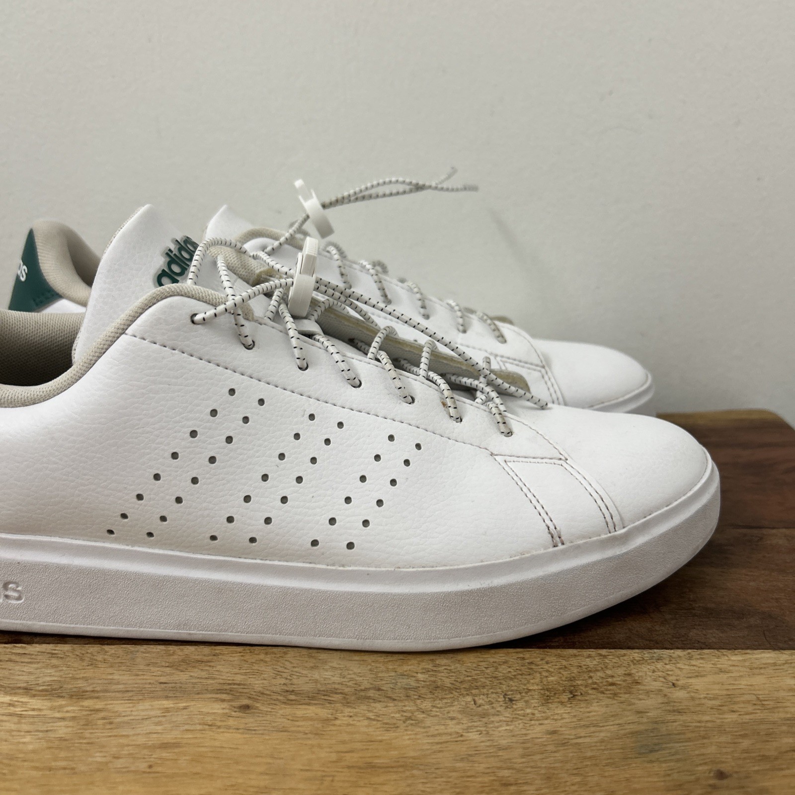 SAOLA Scarpe da tennis sportive Adidas Advantage 2.0 da uomo taglia 10 in pelle bianca IG9166