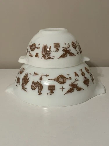 Pyrex Early American White & Brown 443 2.5 Quart Mixing Bowl & 441 1.5 Pint Bowl