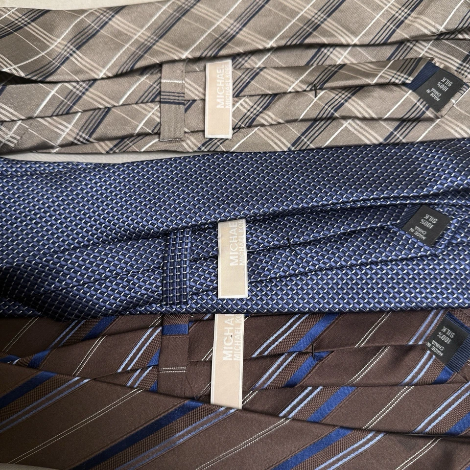 Lote de 3 corbatas Michael Kors 100 % seda marrón azul a cuadros geométricos rayas usadas en excelente estado Foto 3 de 4